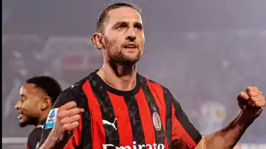 Dominasi Percuma! Como Tekan Habis-habisan, AC Milan Menang Berkat Brace Adrien Rabiot
