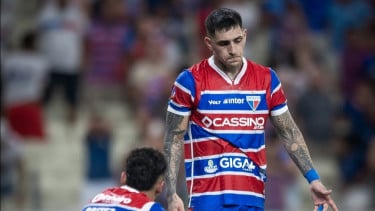 Bisakah Persib Bandung Datangkan Gaston Avila? Bek Ajax Amsterdam Ini Ternyata Pasang Gaji Standar Bintang Eropa