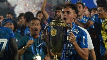 Menyentuh Hati, Ini Kata-kata Terakhir Rezaldi Hehanussa usai Resmi Dipinjamkan Persib ke Persik