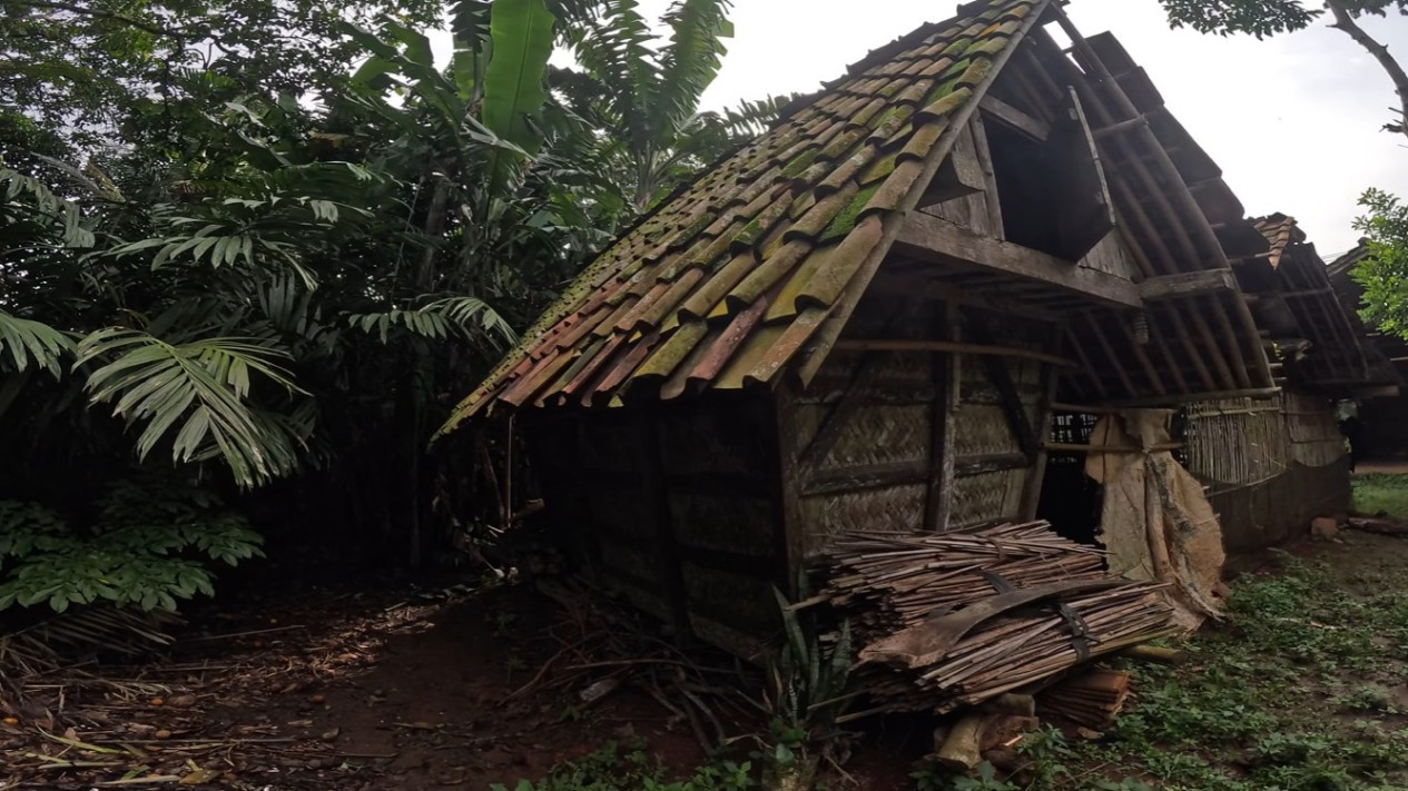 Tak Jauh dari Jakarta, Kampung Cisaat Warisan Pedalaman Kuno Bekasi yang Bertahan di Tengah Deru Industri
            - galeri foto