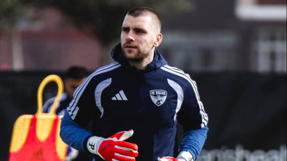 Klarifikasi Maarten Paes Setelah Ramai Isu Capai Kesepakatan Personal dengan Persib Bandung: Berita Palsu