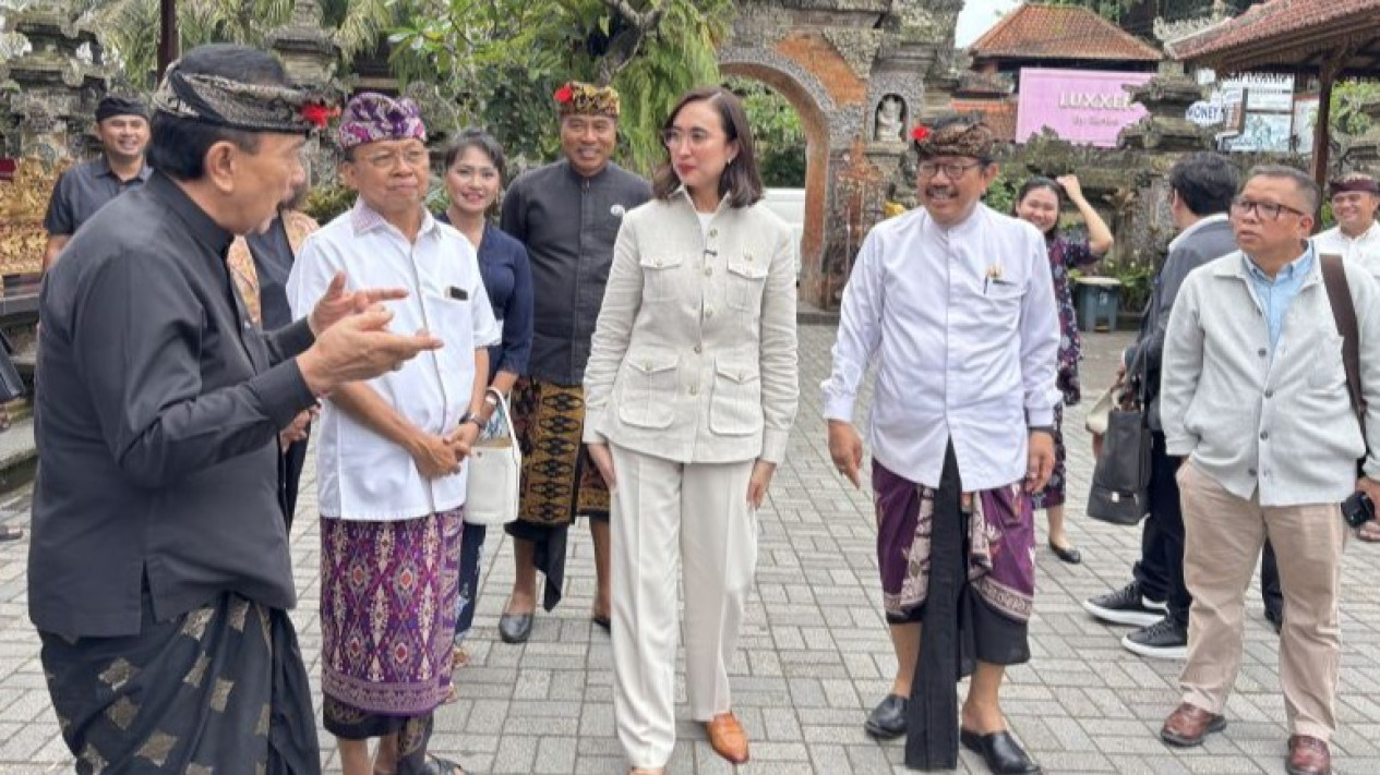 Bali Peringkat Satu Destinasi Wisata Dunia Meski Digoyang Isu
            - galeri foto