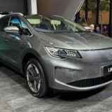 Mobil Listrik Aletra L8 Buat Libur Akhir Tahun, Irit dan Nyaman Jadi Jaminan