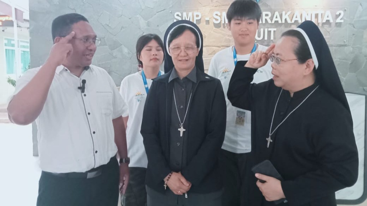 Wujud Kepedulian Terhadap Sesama, Siswa SMA Gelar Donasi Bagi Korban Bencana Alam Sumatera
            - galeri foto