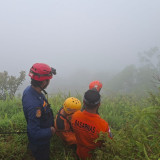 Mesin hingga Kursi Pesawat ATR 42-500 Kembali Ditemukan, Tim SAR Kesulitan Evakuasi Serpihan