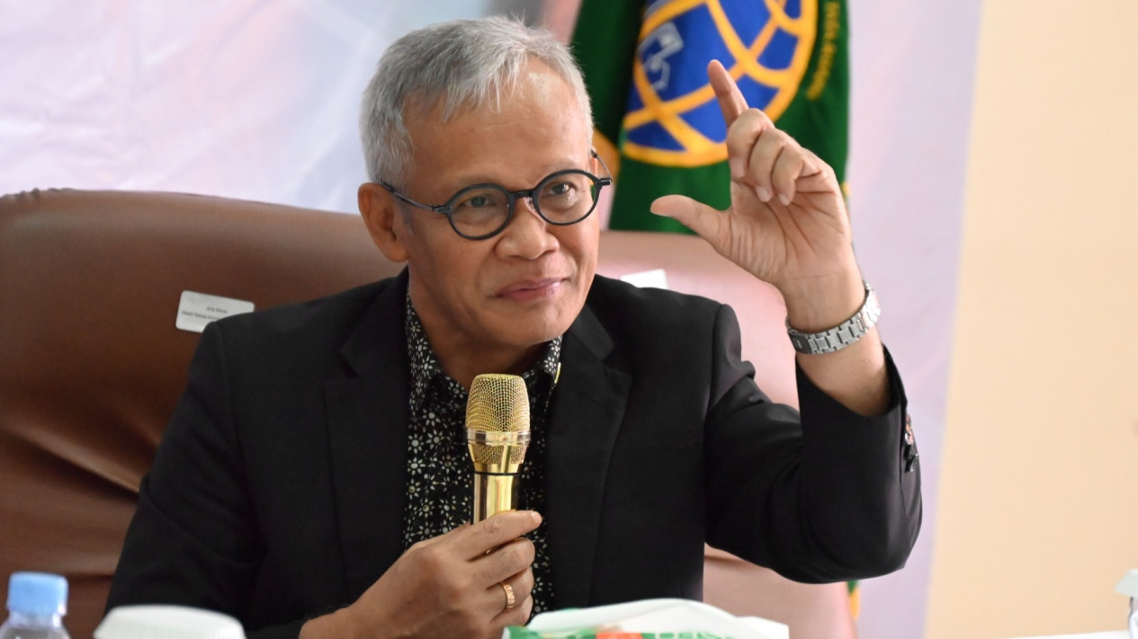 Komisi II DPR Semprot Kantah Jaksel: Medsos Jangan Sekadar Pajangan
            - galeri foto