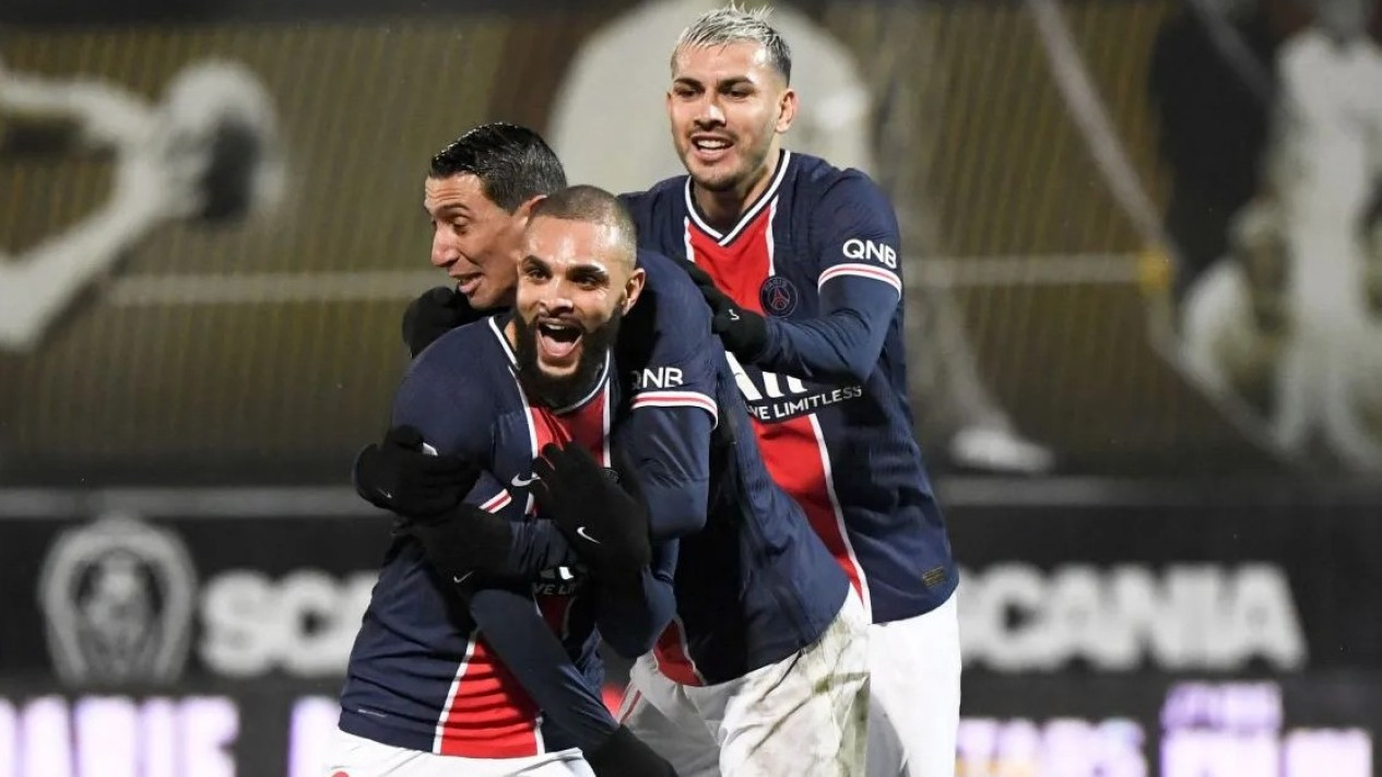 Update Bursa Transfer Super League: Jurnalis Prancis Bocorkan Pemain Kelas Dunia Lirik Persib, Persija Gigit Jari?
            - galeri foto