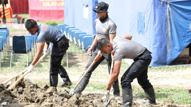 Taruna Akpol Bersihkan Dispora Aceh Tamiang, Siapkan Posko Satlat Kijang Jelang Pembukaan Latsitardanus 2026