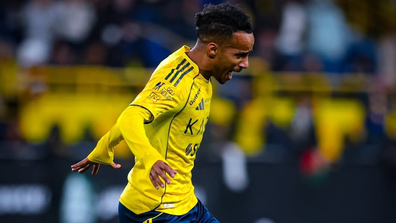 Tawaran Gaji Abdulrahman Ghareeb dari Al Hilal vs Al Nassr, Siapa yang Berani Bayar Lebih Mahal?
            - galeri foto