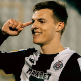 Dapat Restu Legenda, AC Milan Tuntaskan Transfer Mesin Gol Masa Depan Montenegro dari Klub Serbia