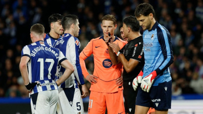 Frenkie de Jong Ngamuk usai Barcelona Dipermalukan Real Sociedad di Liga Spanyol, Wasit Kena Semprot