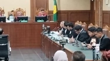 Panas! Adu Argumen Jaksa dan Kuasa Hukum di Sidang Nadiem Makarim Gara-Gara Pengacara Pasang Kamera