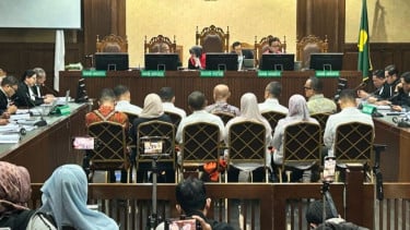 Kesal dengan Narasi KPK, Noel: Iya Saya Gembong, Perintahkan Korupsi Massal!