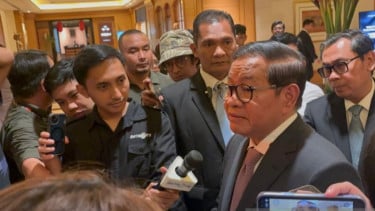 Soal Temuan 137 Ton Sampah di Pesisir Muara Baru, Gubernur Pramono: Perilaku Buang Sampah di Sungai Harus Dihilangkan