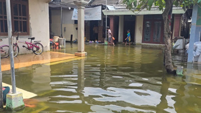 Banjir Lamongan Belum Surut, 15 Pompa Air PU SDA Diaktifkan Untuk Membuang Air