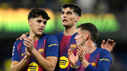 Barcelona di Ambang Dilema, Manchester United Siap Rebut Gelandang Blaugrana Pengganti Casemiro