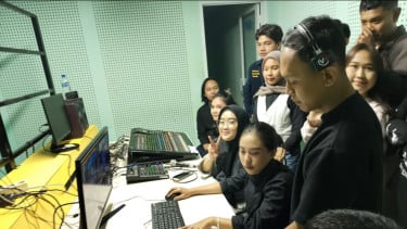 Gandeng IJTI Jakarta, UBSI Gelar Workshop Broadcasting Simulasi Siaran Berita TV