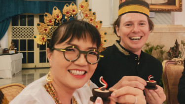 Siapa Suami Prof Stella Christie? Sosok Bartek Czech, Fisikawan Asal Polandia yang Alami Kecelakaan Ski di Aspen