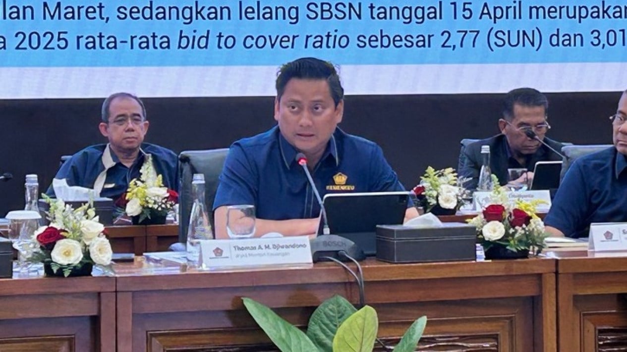 Menuju Kursi Deputi BI, Gerindra Sebut Thomas Djiwandono Lepas Kartu Anggota Partai
            - galeri foto