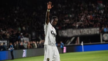 Siapa Sih Terence Kongolo dan Kenapa Persib Membidiknya Jelang  Putaran Kedua Super League 2025/26, Ambisi Juara?