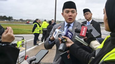 Diputuskan Presiden Saat Lawatan ke London, Seskab Teddy Jelaskan Proses Awal Prabowo Cabut Izin Perusak Hutan