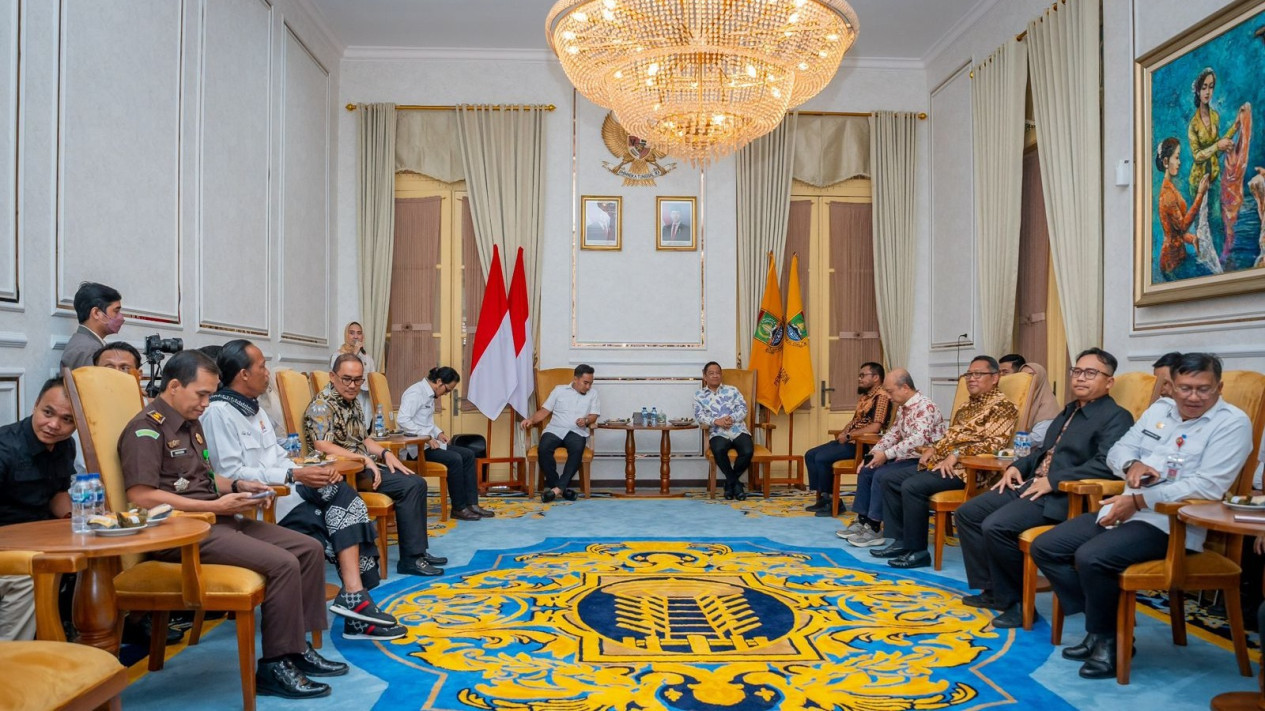 Krakatau Steel dan Pemkot Cilegon Perkuat Sinergi Infrastruktur Logistik Dorong Akselerasi Investasi
            - galeri foto