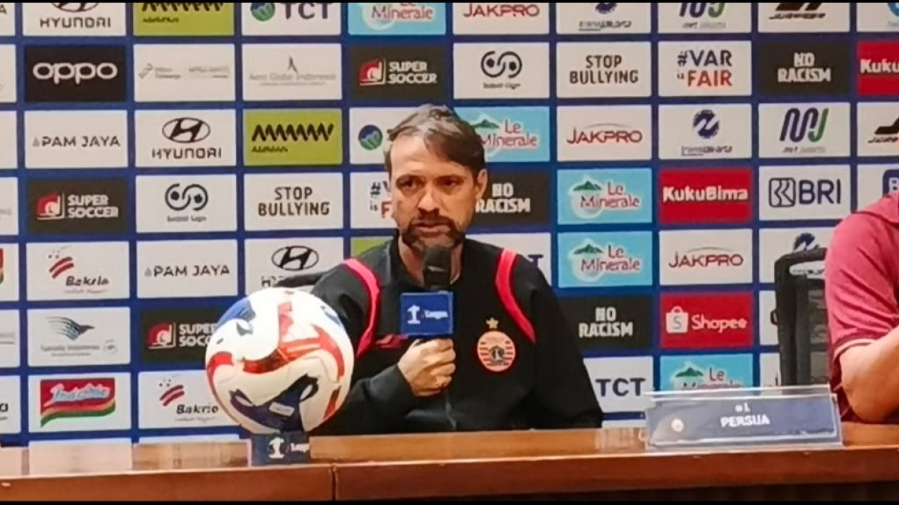 Persija di Jalur Juara, Pelatih Mauricio Souza Evaluasi Skuad Demi Trofi Super League
            - galeri foto