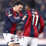 Drama 4 Gol! Bologna Gagal Menang Meski Unggul Jumlah Pemain atas Celtic