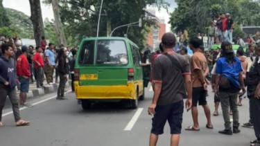 Razia Angkot Tua di Kota Bogor Ditunda