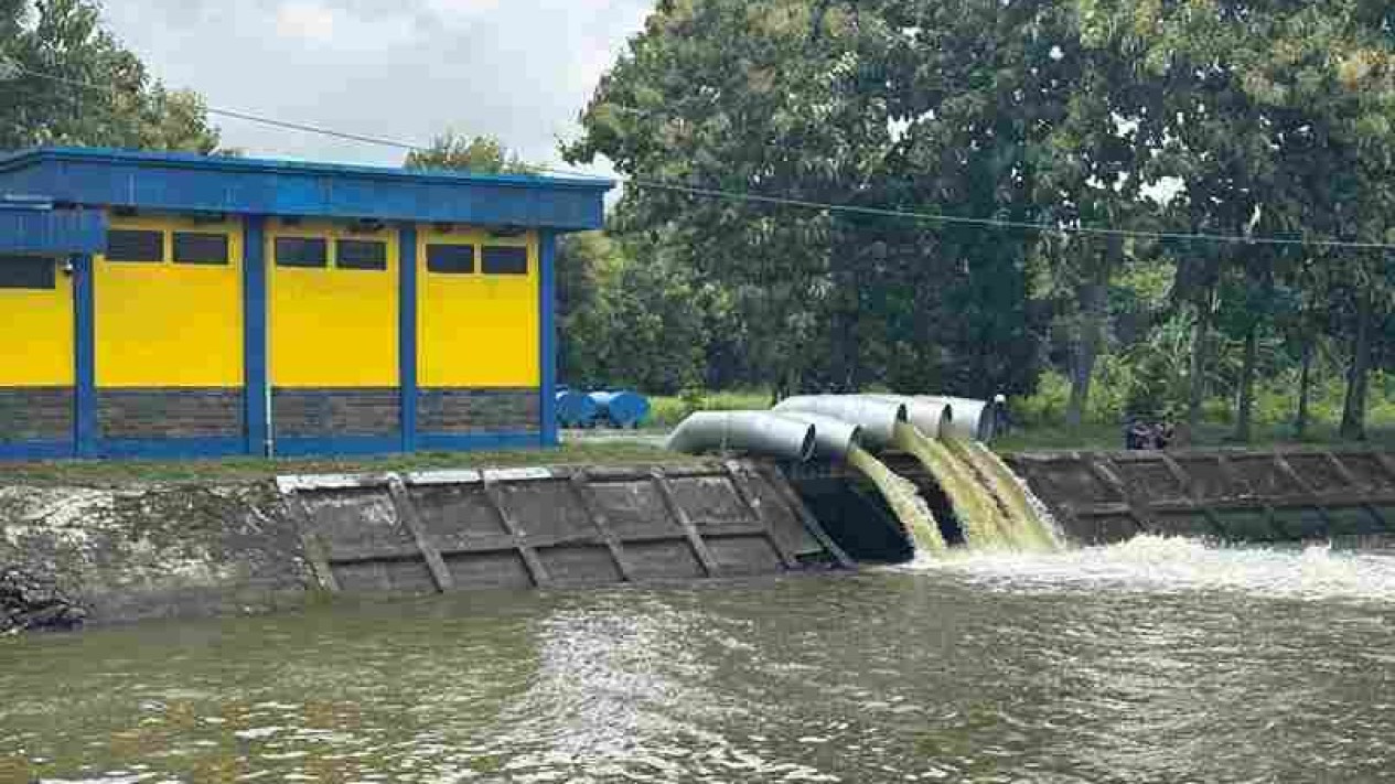 Penanganan Banjir Lamongan, BPBD Andalkan Pompa Air dan Rekayasa Cuaca
            - galeri foto