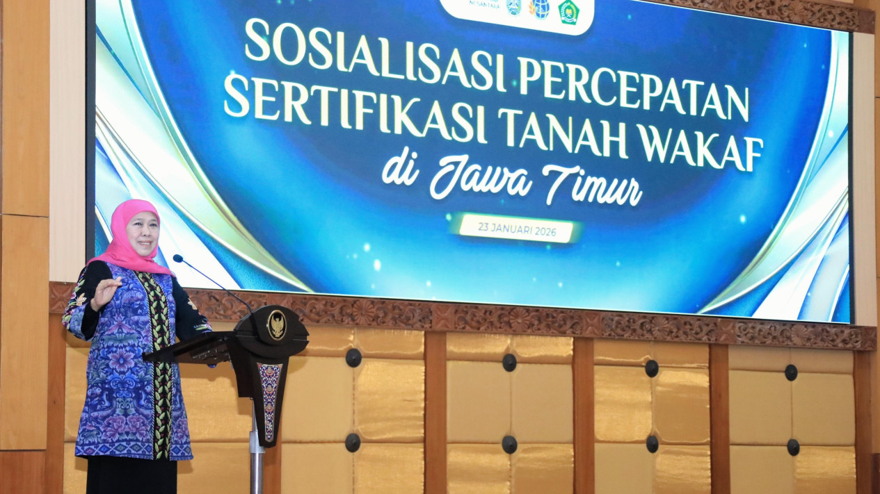 Gubernur Khofifah Tegaskan Komitmen Percepat Sertifikasi Tanah Wakaf
            - galeri foto