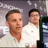 Safari Stadion Saksikan Super League, John Herdman Sebut Nyaman Pantau Pemain Timnas Indonesia Secara Langsung