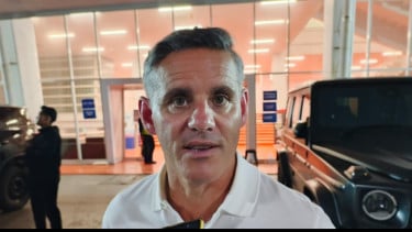 Diakui Bukan Mengakui, John Herdman Puji Atmosfer Gila The Jakmania di SUGBK Saat Persija Vs Madura United