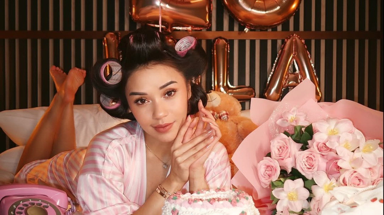 Postingan Lula Lahfah Bikin Merinding, Dianggap 'Pertanda' Sebelum Ditemukan Meninggal: Hidup Terlalu Singkat
            - galeri foto