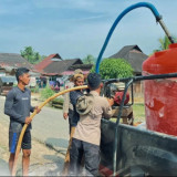 Brimob Sumut Bangun Sumur Bor dan Distribusikan Air Bersih untuk Warga Hutabalang