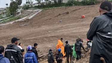 Soal 23 Anggota TNI Diduga Hilang akibat Longsor di Cisarua Bandung Barat, Kapendam III/Siliwangi: Kami Masih Lakukan Pencarian