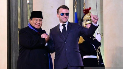 Seskab Teddy Bocorkan Isi Pertemuan Prabowo-Macron di Elysee: Kemitraan Strategis