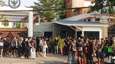 Ribuan WNI di Kamboja Minta Pulang, Tapi Bos OJK Sebut Mereka Kriminal dan Bukan Korban: Contoh Ekstradisi China!