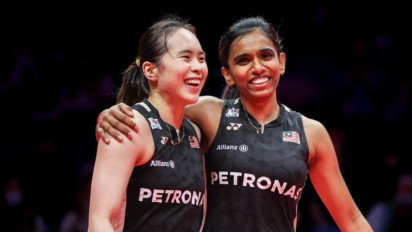 ‎Resmi! Ganda Putri Malaysia Pearly/Thinaah Juara Indonesia Masters 2026 Usai Pasangan Jepang Mundur di Babak Final