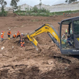 Warga Masih Harus Waspada, Ancaman Longsor Susulan Menerjang Cisarua Bandung Barat