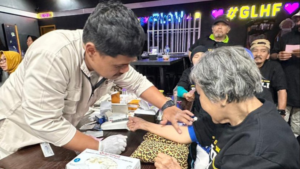 Kenali Gejala dan Penanganan Penyakit Asam Urat, Bukan Cuma Menimpa Orang Lanjut Usia Saja
            - galeri foto