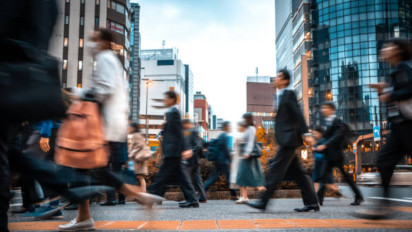 Gen Z dan Millenials Kerap Alami Burnout hingga Krisis Makna? Ketika Kemajuan Zaman Menguji Ketahanan Mental dan Spiritual