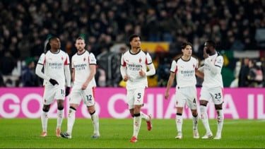 Rapor Buruk 3 Pemain AC Milan saat Hadapi AS Roma di Liga Italia: Gabbia Melamun, Nkunku Banyak Kesalahan