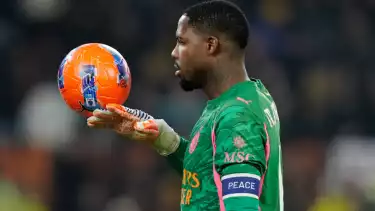 Kiper AC Milan, Mike Maignan saat Menghadapi AS Roma di Liga Italia