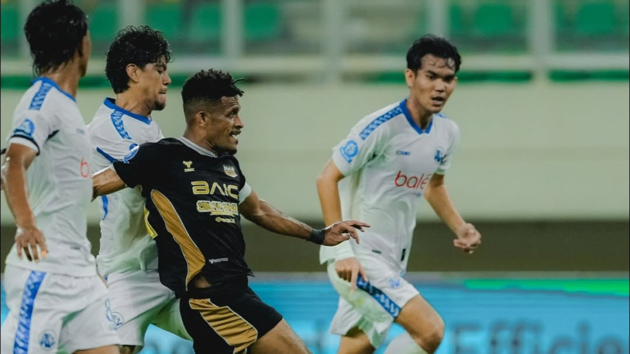 Hasil Super League 2025-2026: Gol Cepat dari Titik Putih, Dewa United Taklukkan Arema FC
            - galeri foto