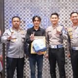 Viral Aksi Heroik Pengemudi Truk Box di Tol Japek, Ini Respons Korlantas Polri