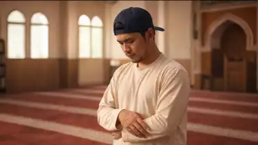 Ilustrasi shalat pakai topi