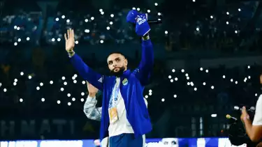 Pemain baru Persib Bandung Layvin Kurzawa