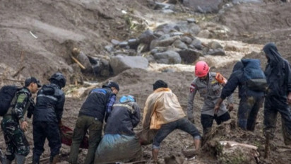 Update! Bencana Longsor Cisarua: 53 Kantong Body Part Diserahkan ke Tim DVI, Pencarian Dilanjutkan