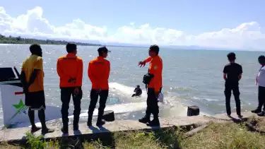 Pesawat Cessna 208 Caravan Mendarat Darurat di Bibir Pantai Nabire